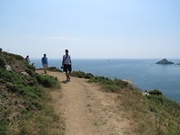 Je loopt letterlijk langs de afgrond. Super mooie wandeling.
