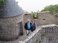 Lopend over de vestingmuur