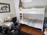 Onze woon/slaapkamer inde Mayflower Flat en Spa 2