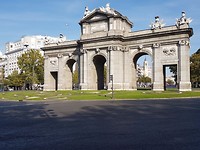 De voormalige stadspoort, Puerta de Alcala