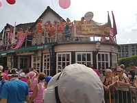 Overal speelt muziek