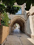Eèn van de vele schattige straatjes van Old Jaffa.