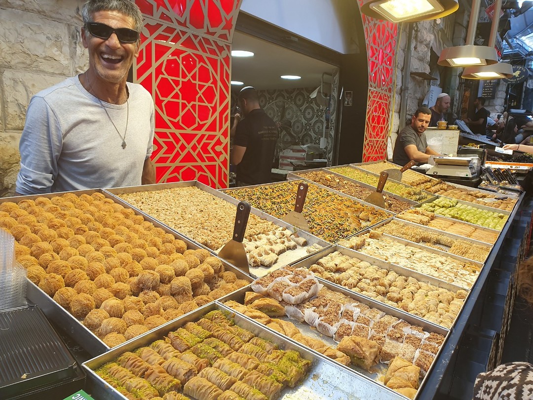 Wie wil er baklava?
