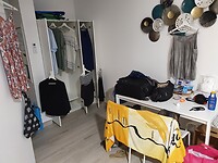 En waar je maar wat kon hangen  hing was.