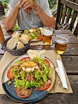 Heerlijke ensalada de la casa.
