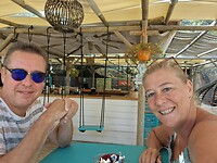 Koffietje bij Livadaki Beach