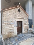 Kleinste kerkje. Athene is er gewoon omheen gebouwd.