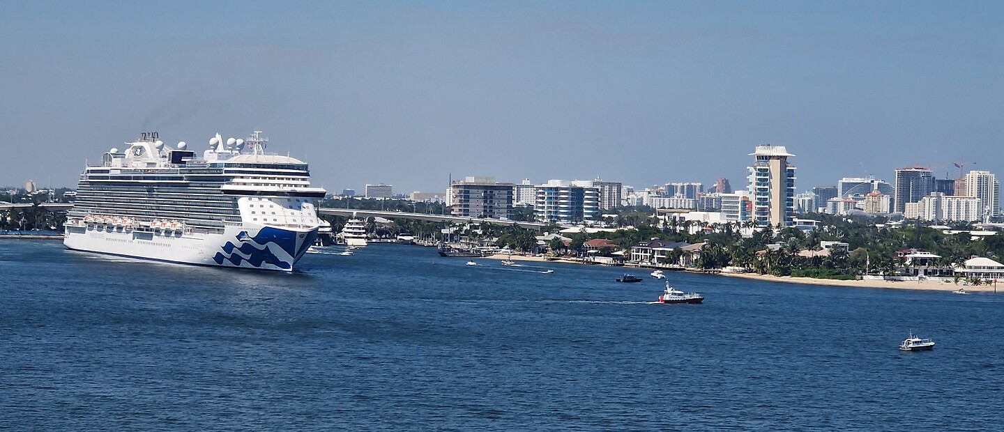 De ene na de andere boot vertrekt vanuit Fort Lauderdale.