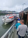 Met de tender terug naar het schip. Alles gaat zo goed georganiseerd.