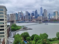 Dit is echt mijn allerlaatste foto van Manhattan maar nu met de Brooklyn Bridge ervoor