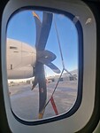 Ze zetten de propellers vast en maken ze pas los als we vertrekken.