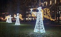 Kerstengeltjes by night.