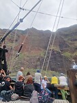 Cabo Girão. Vlak onder die punt is een platform waar je op kunt staan.