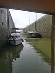 Sluis 10m verval, vlottende palen