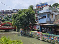 Kampung Peĺangi Semarang