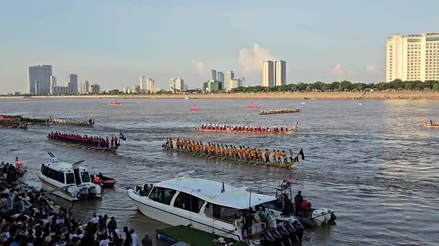 Bootrace op het waterfestival