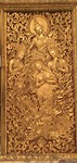 Prachtige gouden deur in de tempel