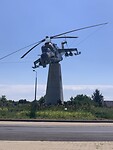 Helikopter op een zuil. Kon niet echt vinden waarom het daar stond.
