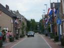 De buurt had de straat versierd!