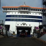 We hebben 1 afvaart eerder. Blijft imposant zo'n schip.
