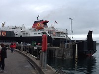 Een van de vele ferry's die we in onze vakantie tegenkomen