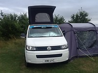 Mooie zin op kamperbusje: Adventure before dementia!