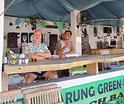 Warung Green Lemon.