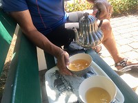 Citroenlimonade met koude thee,  van de aardige dame