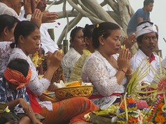 14 begravenis ceremonie Balian Beach (1)