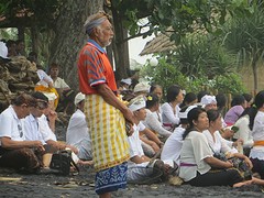 14 begravenis ceremonie Balian Beach (10)