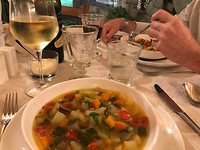Minestrone soep, een bom vol heerlijke groenten