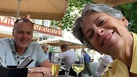 Avondeten in Schwäbisch Hall, serveerster soort Duitse Lieke Martens