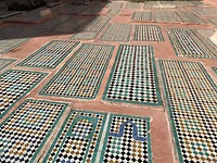 Saadische graven vóór mausoleum met 12 bogen