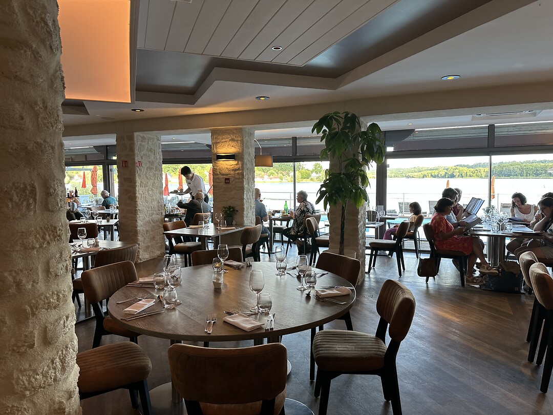 Gezellig restaurant in het golfhotel