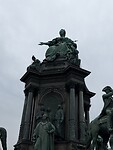 Standbeeld Maria Therese