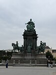 Standbeeld Maria Therese