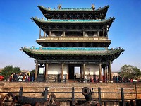 Een van de poorten van de stadsmuur van Pingyao.