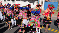 Peruaanse vrouwen in traditionele kleding