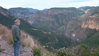 Weg door fantastische kloof