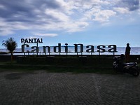 Bij het strand van CandiDasa