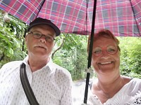 Onder moeders paraplu ⛈️⛈️