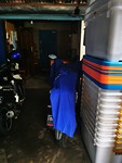 Bij het resort mochten we de scooter droog wegzetten.