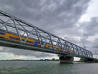 De Moerdijkbrug