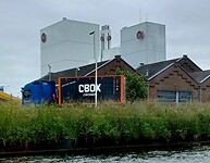 Het aroma kwam ons tegemoet bij de fabriek van Douwe Egberts.