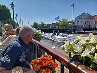 De Denen met de huurboot.