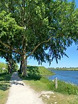 Over de verdedigingsmuur.