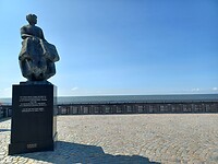 Monument voor alle mensen die omgekomen zijn tijdens de vaartocht.