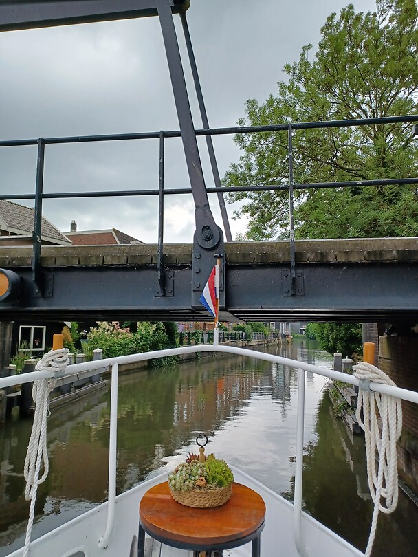 Dobberen vlak voor de brug.