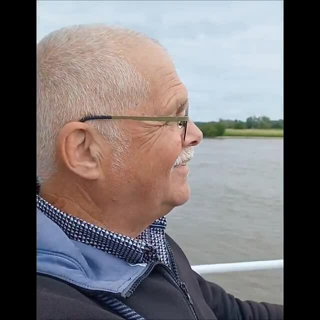 Varen tegen stroom en hoog water.