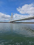 Over deze brug reden wij al een paar keer. Nu er onder door :-)